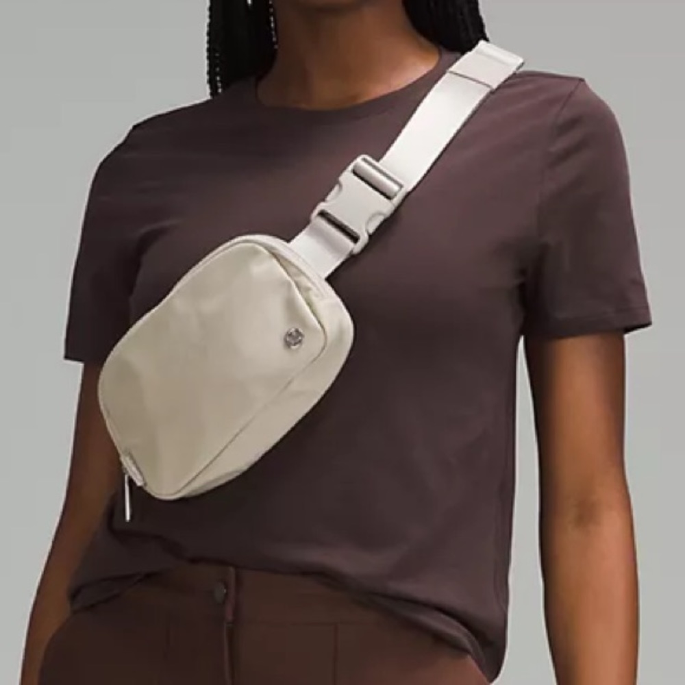 Lululemon belt bag